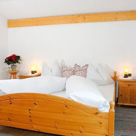 Апартаменты Haus Steinroeschen