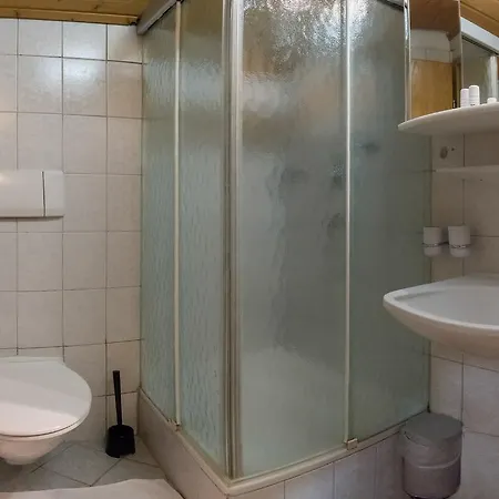 Haus Steinroeschen Зеефельд в Тироле