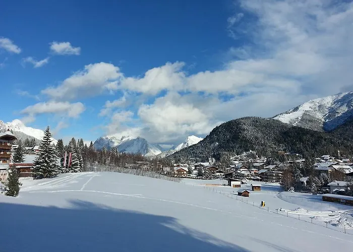 Haus Steinroeschen Seefeld w Tirolu