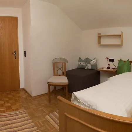 Apartmán Haus Steinroeschen *